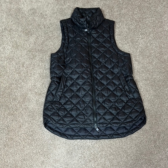 Athleta Jackets & Coats Athletha Quilted Vest Poshmark